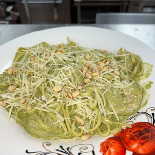 Linguine Pesto Lunch
